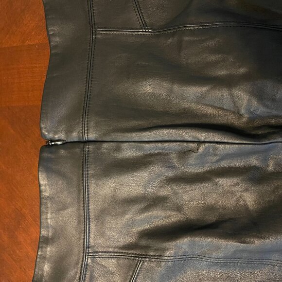 Express Womens Faux Leather Black Pencil Skirt Size 2 With Back Slit - Picture 10 of 13